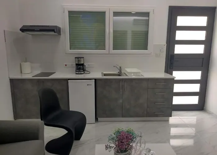 Ermioni Apartments